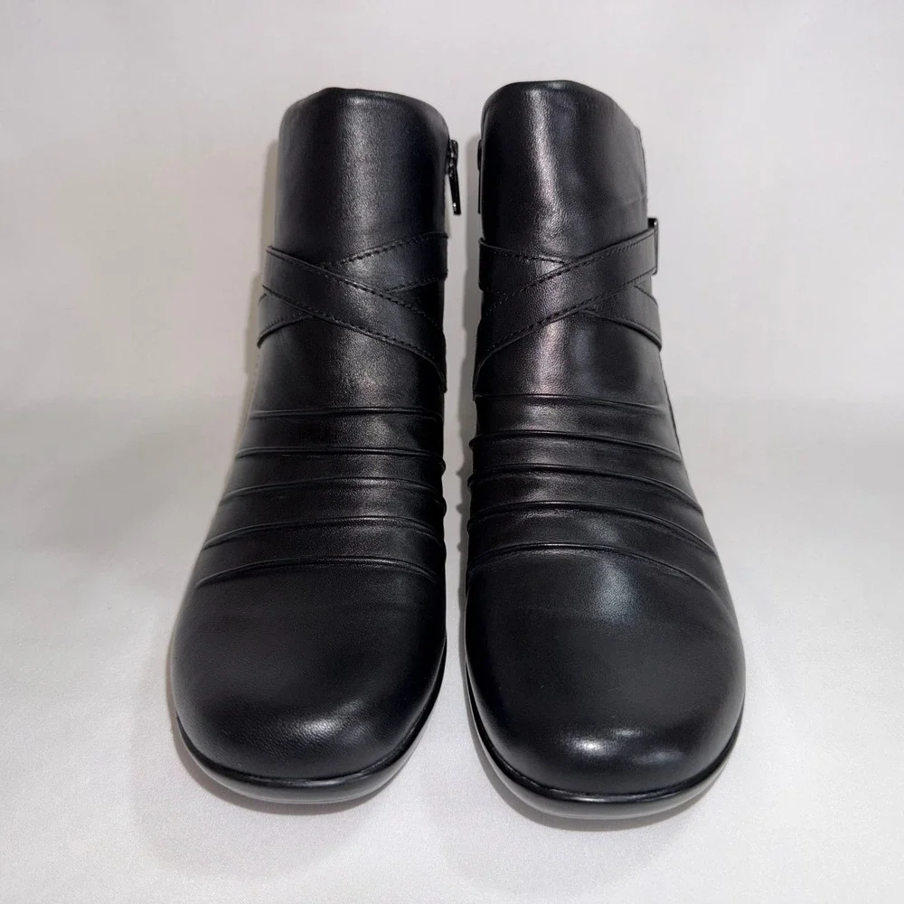 Natural Soul by Naturalizer Cycle Black Leather Ruched Ankle Boots Size 7M